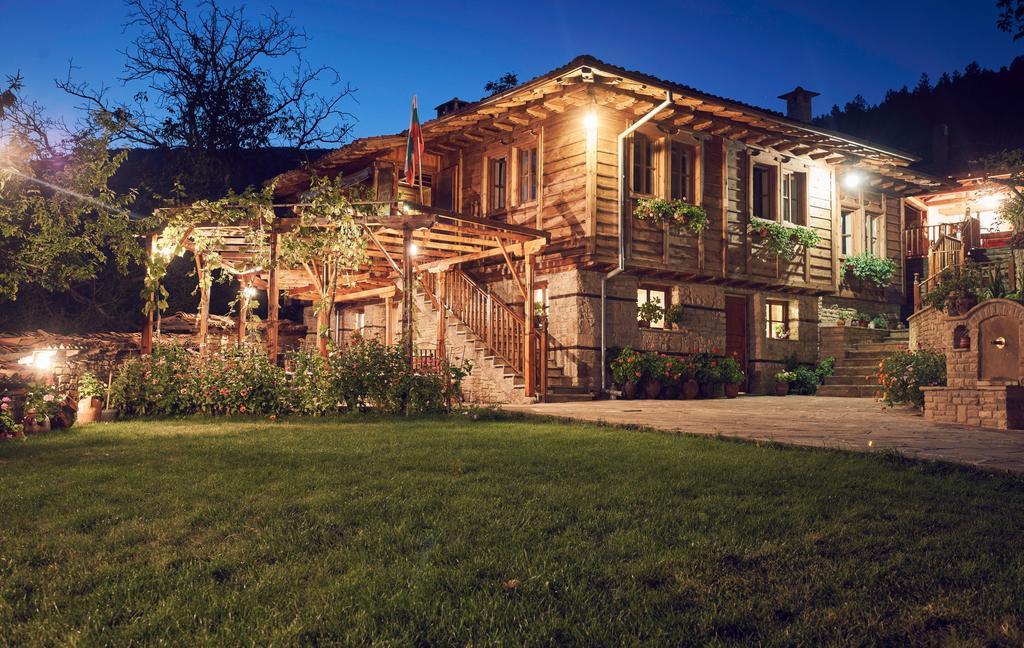 Guest house Yovina House